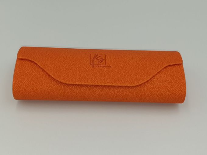 Футляр для окулярів