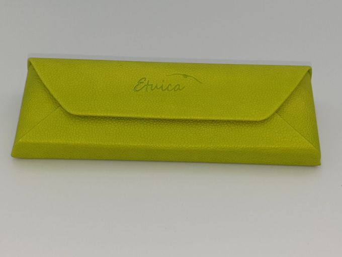 Футляр для окулярів