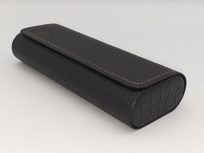 Футляр для окулярів