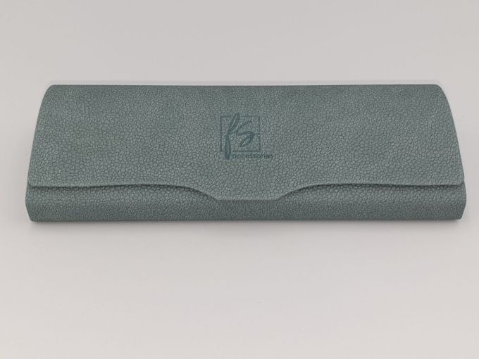 Футляр для окулярів